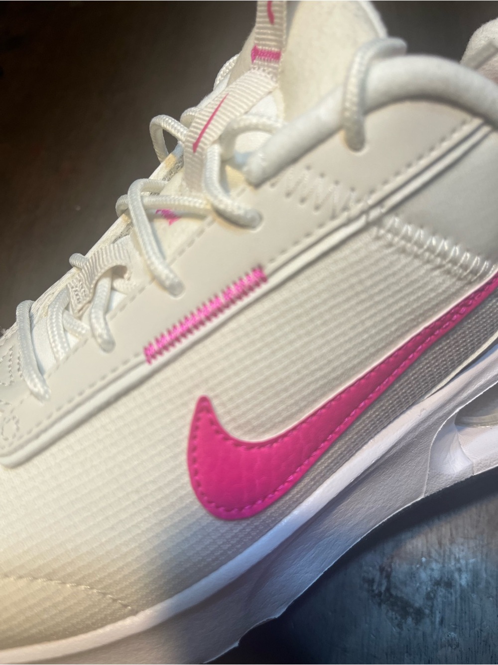 NIB Nike Air Max INTRLK Lite Cream/Pink with WH sole Sneakers – Women’s Size 8 - Picture 9 of 9
